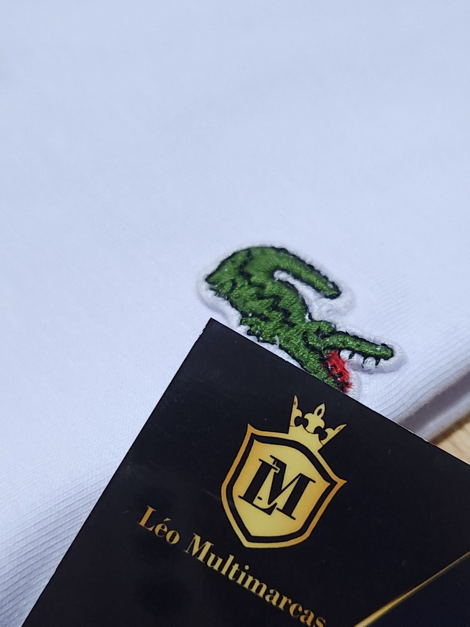 Camisa Lacoste M Peruana 40.1 com Elastano Camisa Lacoste M Peruana 40.1 com Elastano