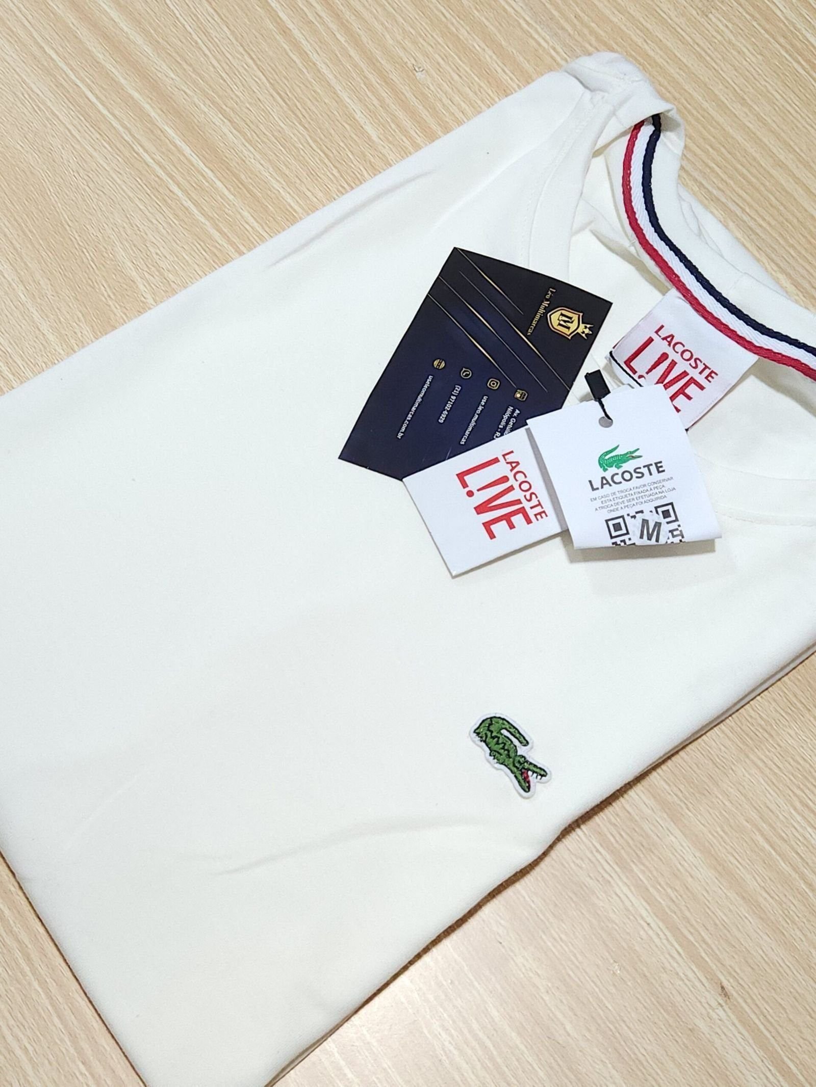 Camisa Lacoste M Peruana 40.1 com Elastano Camisa Lacoste M Peruana 40.1 com Elastano