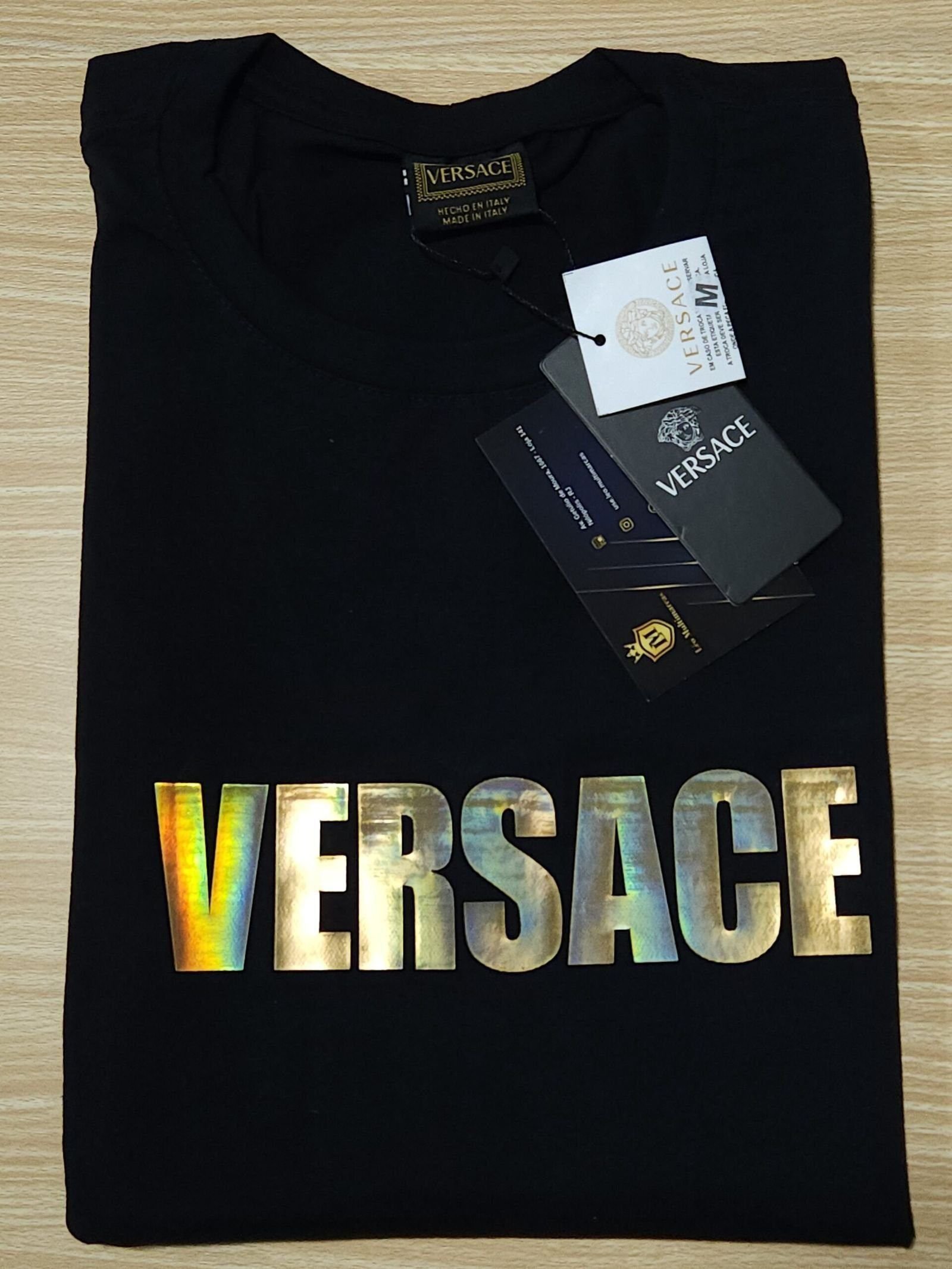Camisa Versace M Peruana 40.1 com Elastano Camisa Versace M Peruana 40.1 com Elastano