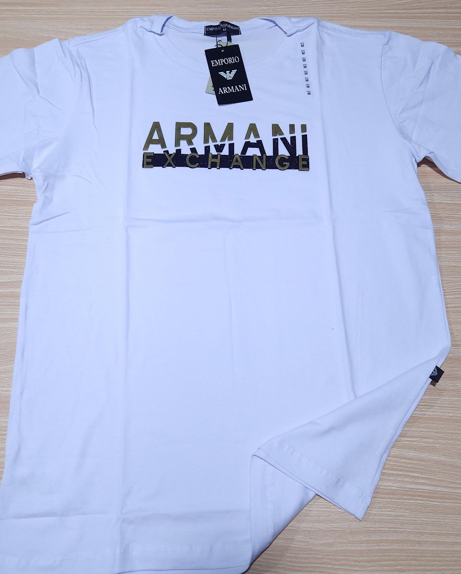 Camisa Emporio Armani M Peruanas 40.1 com Elastano Camisa Emporio Armani M Peruanas 40.1 com Elastano
