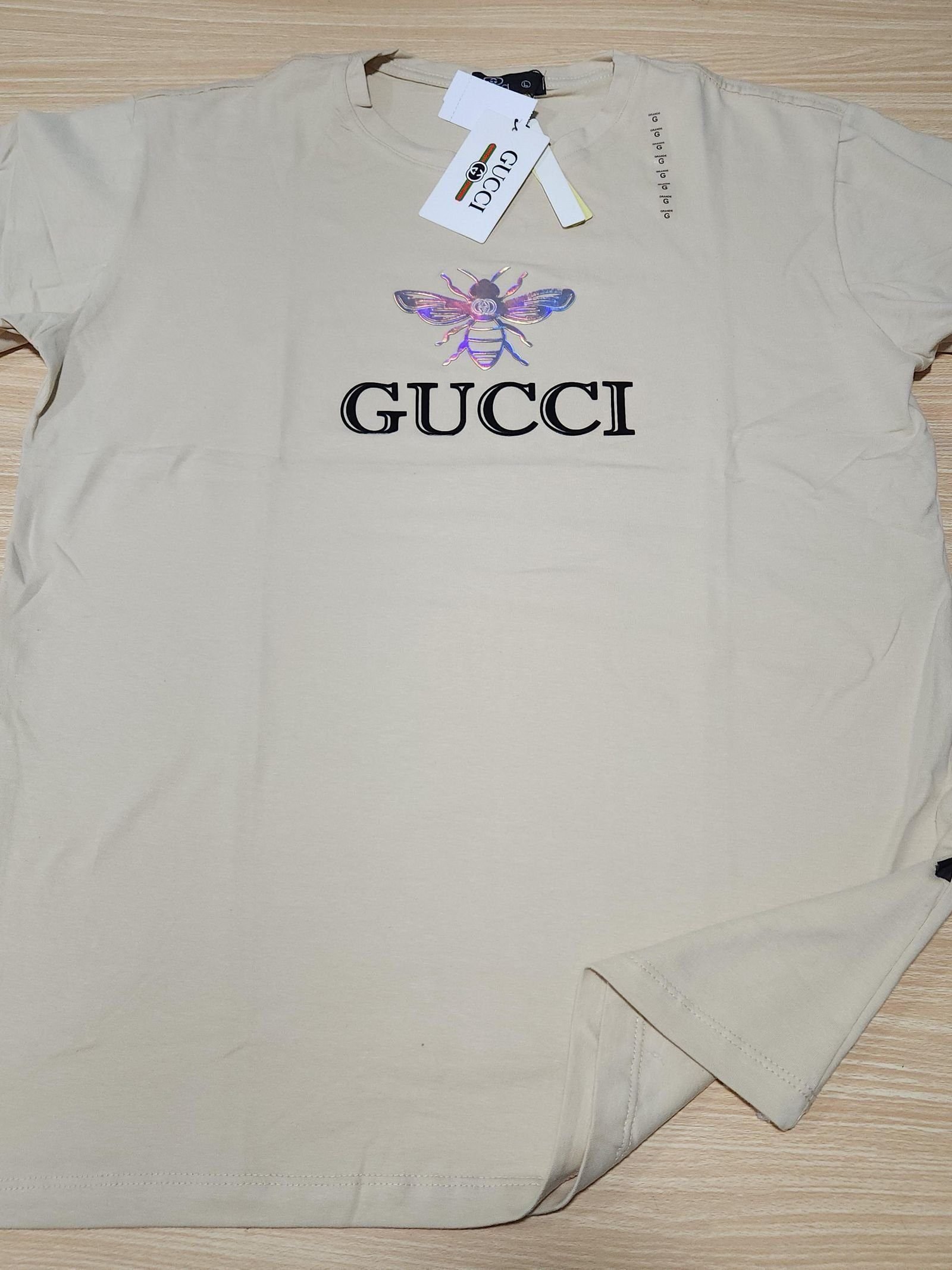 Camisa Gucci G Peruana 40.1 com Elastano Camisa Gucci G Peruana 40.1 com Elastano