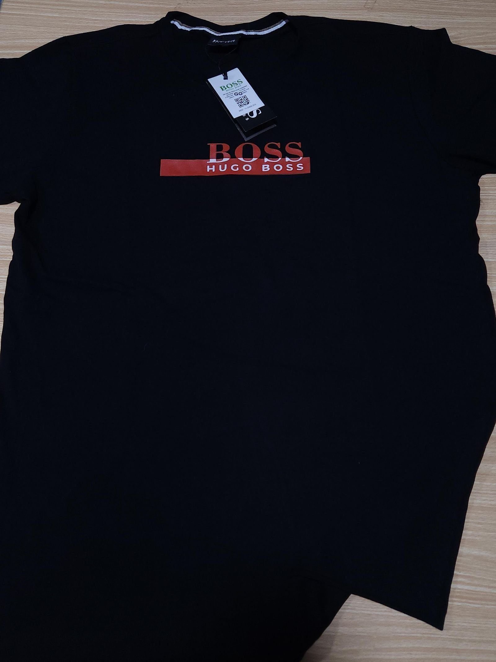 Camisa Hugo Boss GG Peruana 40.1 com Elastano Camisa Hugo Boss GG Peruana 40.1 com Elastano