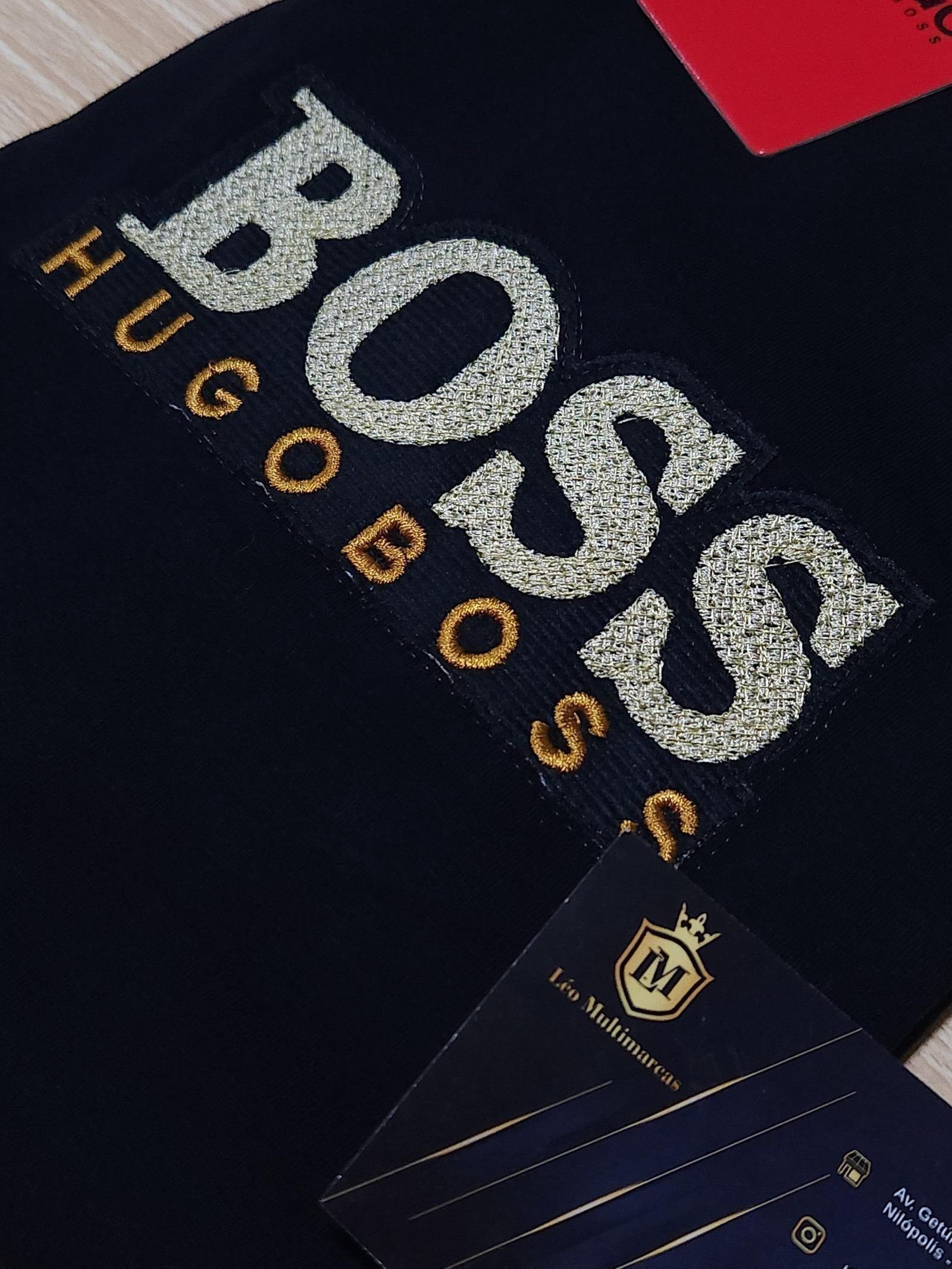 Camisa Hugo Boss M Peruana 40.1 com Elastano Camisa Hugo Boss M Peruana 40.1 com Elastano