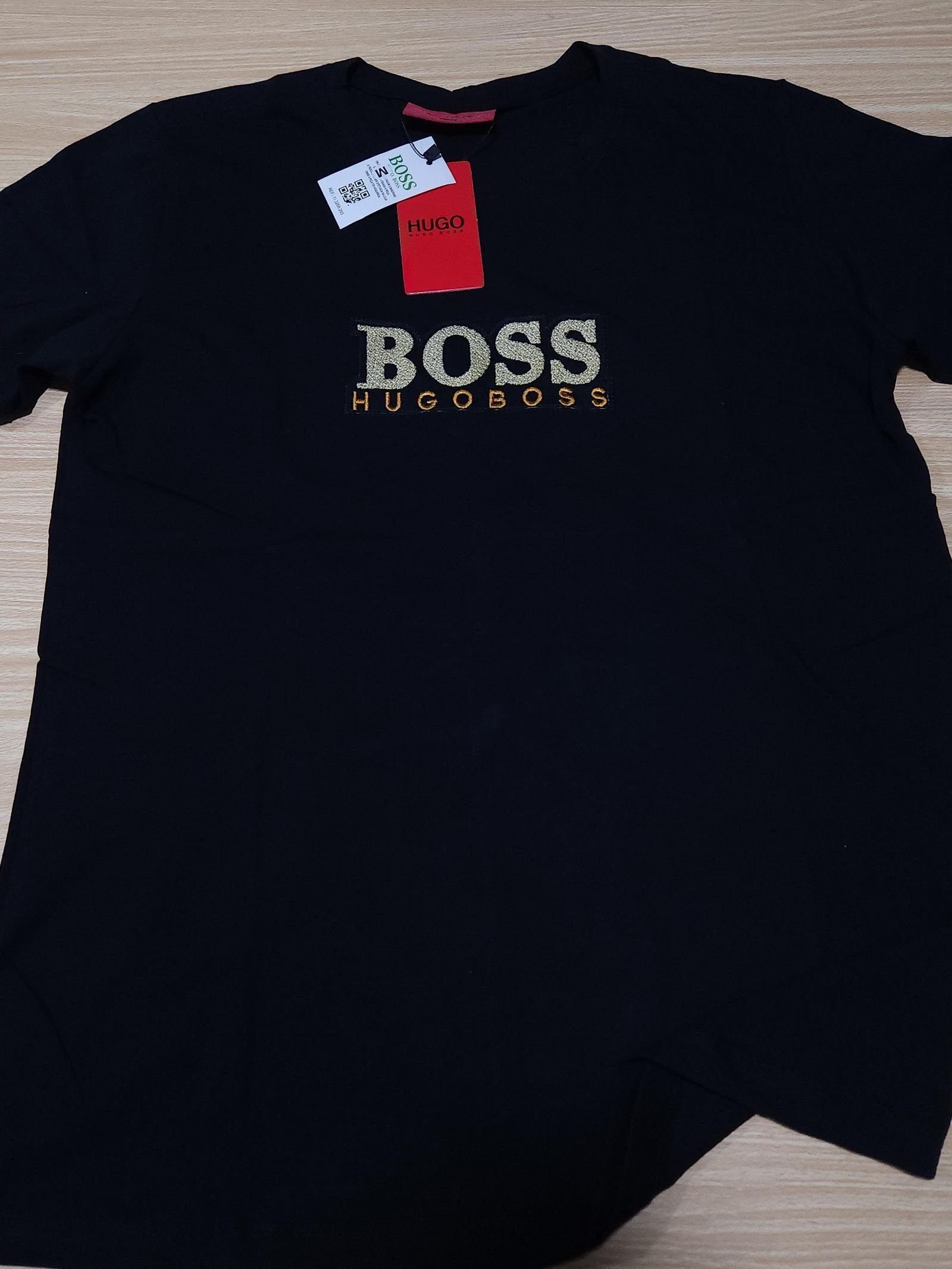 Camisa Hugo Boss M Peruana 40.1 com Elastano Camisa Hugo Boss M Peruana 40.1 com Elastano