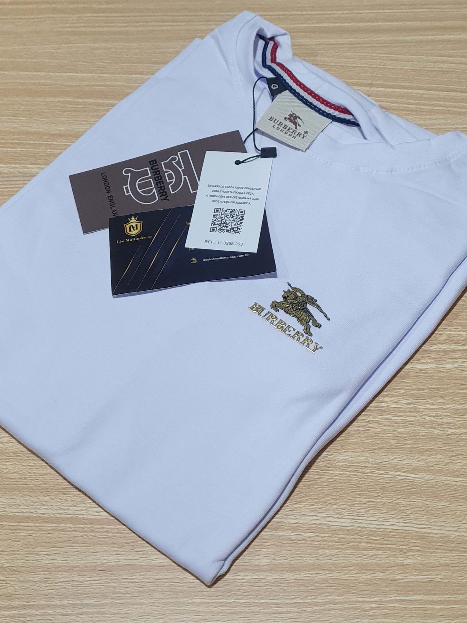 Camisa Burberry G Peruana 40.1 com Elastano Camisa Burberry G Peruana 40.1 com Elastano