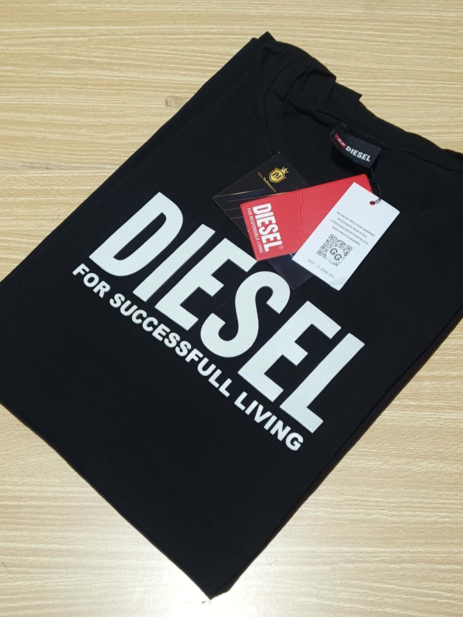 Camisa Diesel GG Peruana 40.1 com Elastano Camisa Diesel GG Peruana 40.1 com Elastano