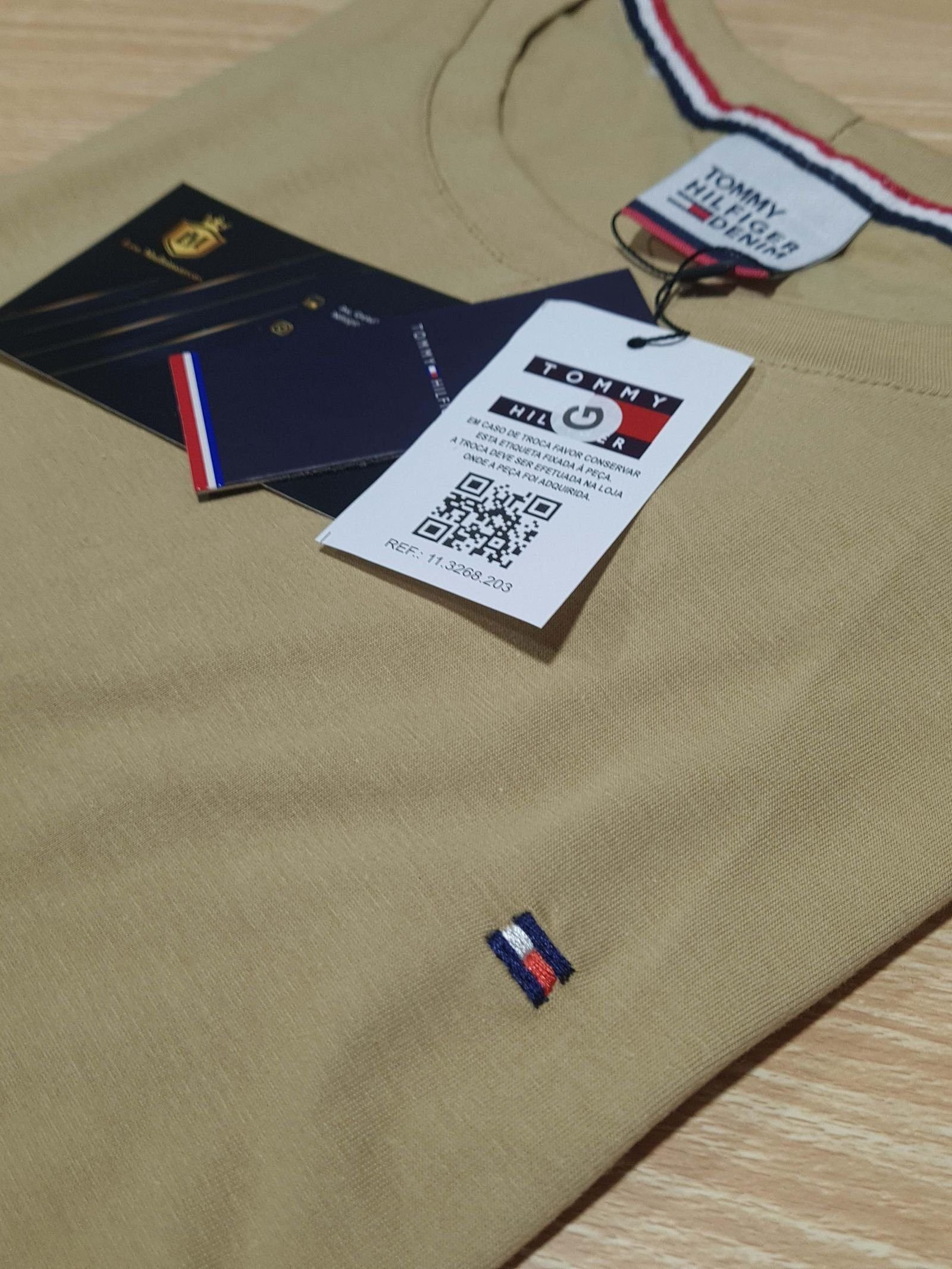 Camisa Tommy Hilfiger G Peruana 40.1 com Elastano Camisa Tommy Hilfiger G Peruana 40.1 com Elastano