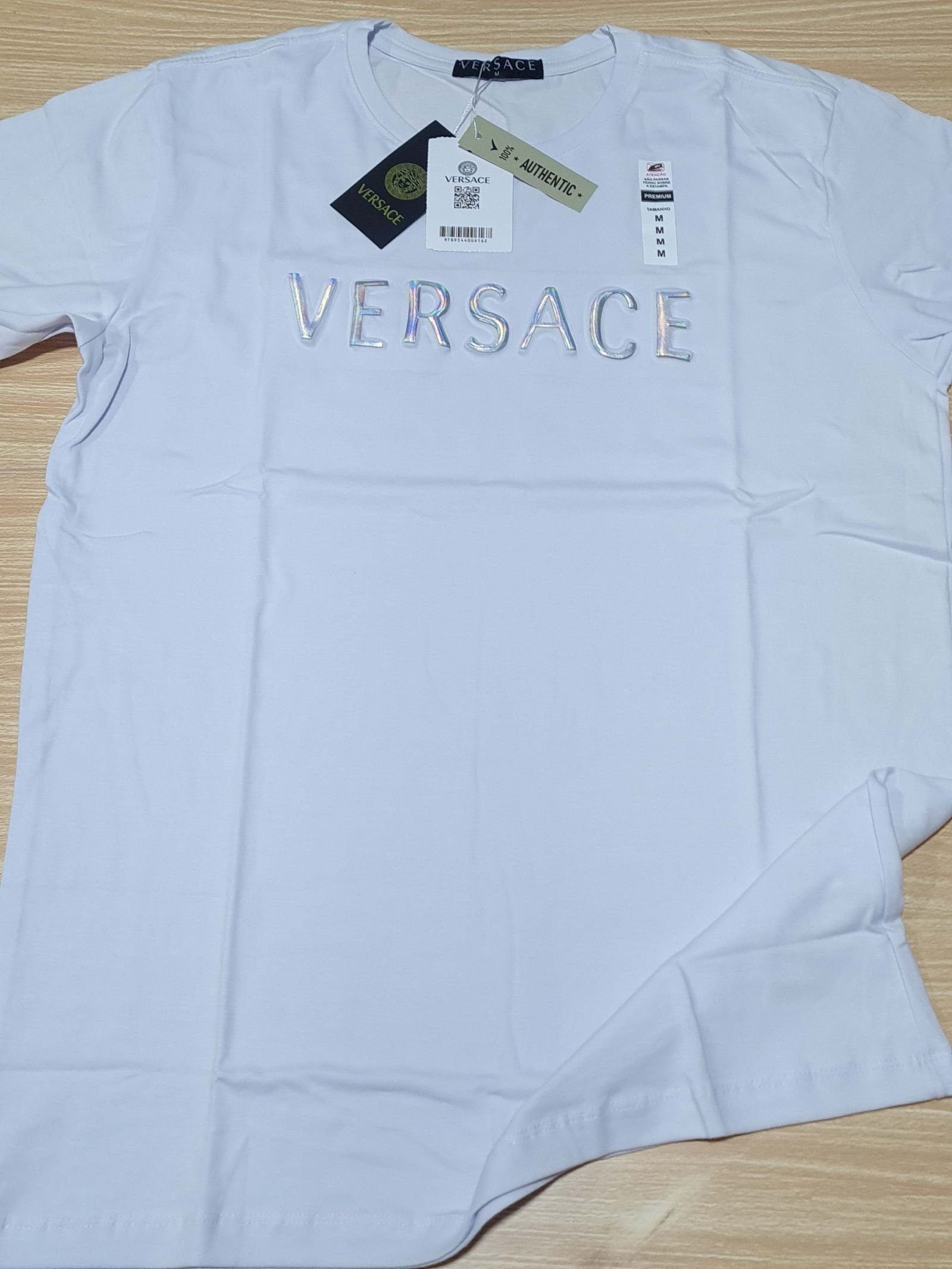 Camisa Versace M Peruana 40.1 com Elastano Camisa Versace M Peruana 40.1 com Elastano