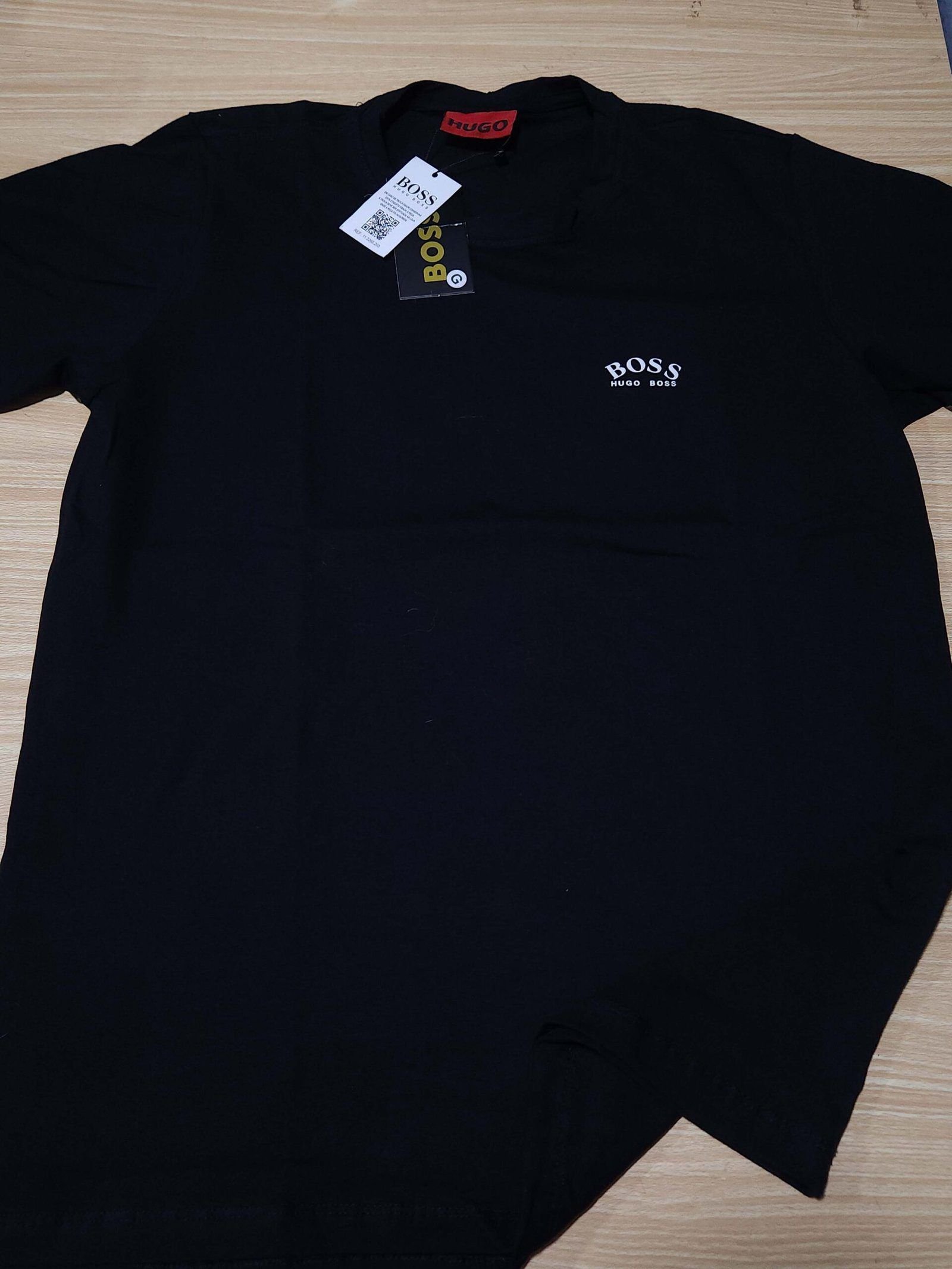 Camisa Hugo Boss GG Peruana com Elastano Masculina Camisa Hugo Boss GG Peruana com Elastano Masculina