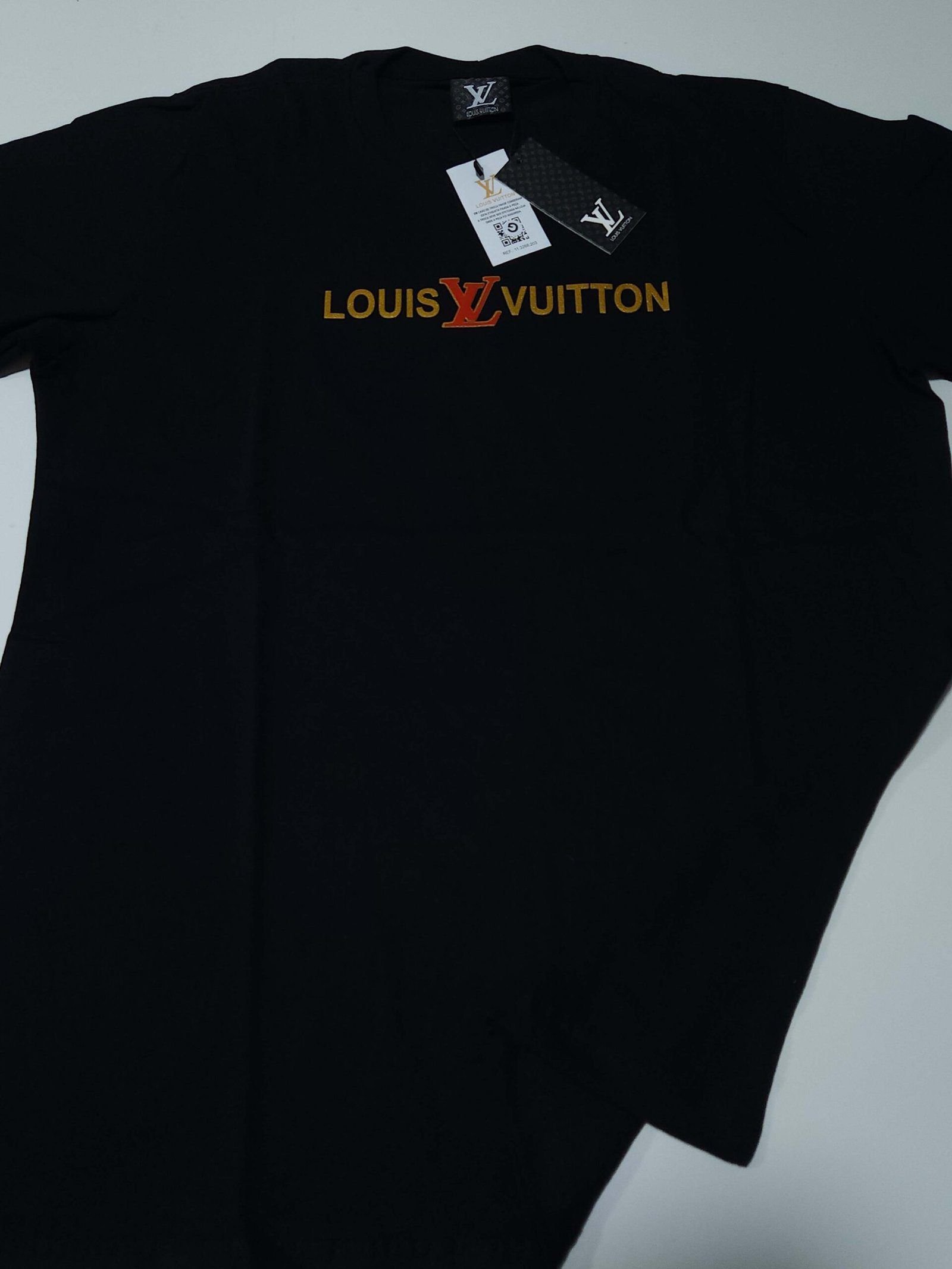 Camisa Louis Vuitton G Peruana com Elastano Masculina Camisa Louis Vuitton G Peruana com Elastano Masculina